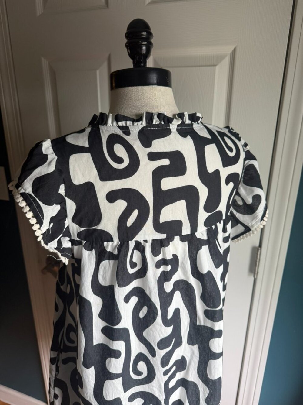 THML B&W with Embroidered Flowers Dress - Size Small - Picture 3 of 5